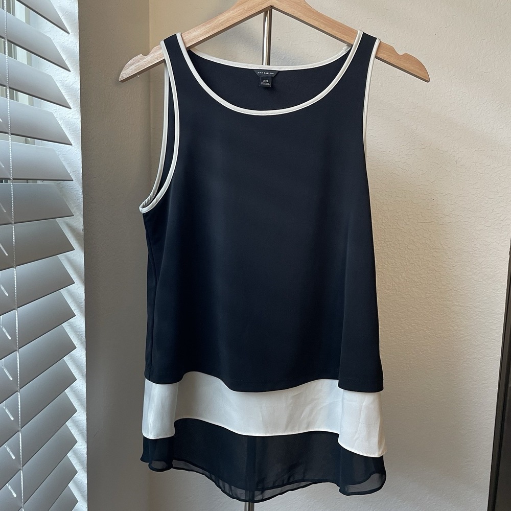 Ann Taylor XS Black White layered Sleeveless Blouse Tank Top Formal Office Rich